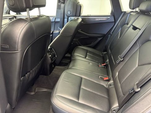 Certified 2023 Porsche Macan AWD/4WD image 20