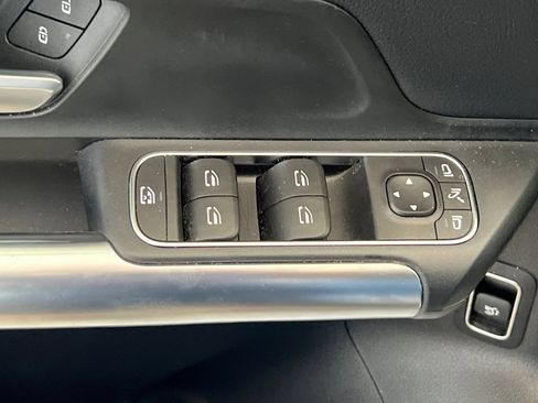 Used 2023 Mercedes-Benz GLA 250 4MATIC image 15