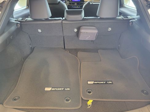 Used 2025 Lexus UX 300h FWD image 13