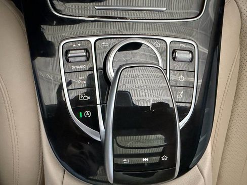 Used 2018 Mercedes-Benz E 400 4MATIC Wagon w/ Premium 2 Package image 26