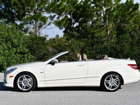 Used 2012 Mercedes-Benz E 550 Cabriolet w/ Appearance Pkg image 27