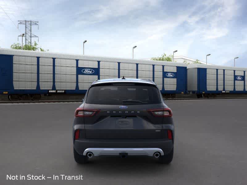 New 2025 Ford Escape SE w/ Class II Trailer Tow Package FWD image 5