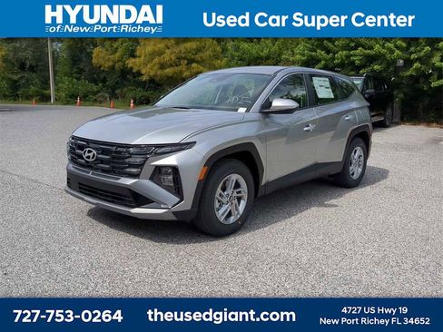 New 2026 Hyundai Tucson SE image 2