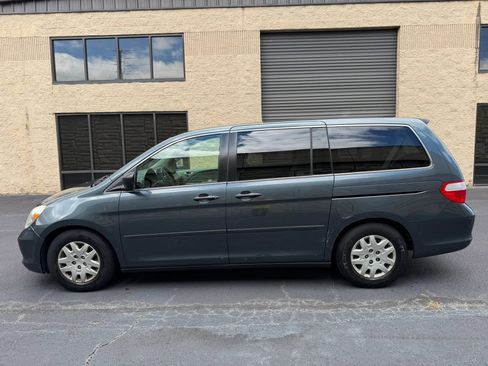 Used 2005 Honda Odyssey LX image 3