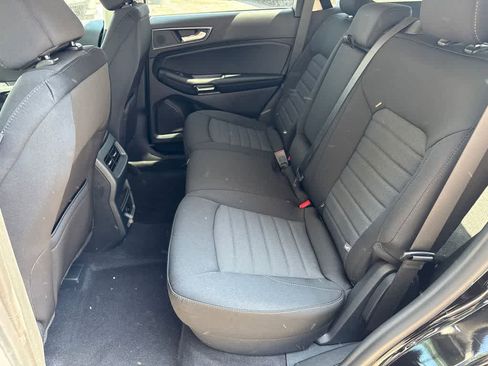Used 2024 Ford Edge SE image 17