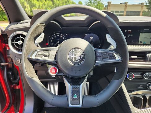 New 2024 Alfa Romeo Stelvio Quadrifoglio image 15