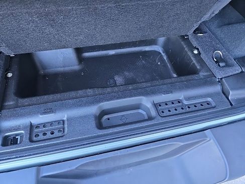 Used 2024 Jeep Wrangler Sport S image 87