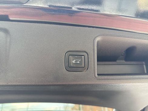 Used 2020 GMC Terrain SLT w/ Preferred Package image 53