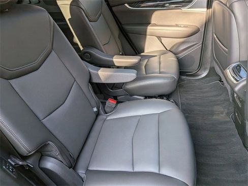 Certified 2024 Cadillac XT6 Premium Luxury w/ LPO, Floor Liner Package image 25