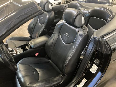 Used 2013 INFINITI G37 Convertible w/ Premium Pkg RWD image 36