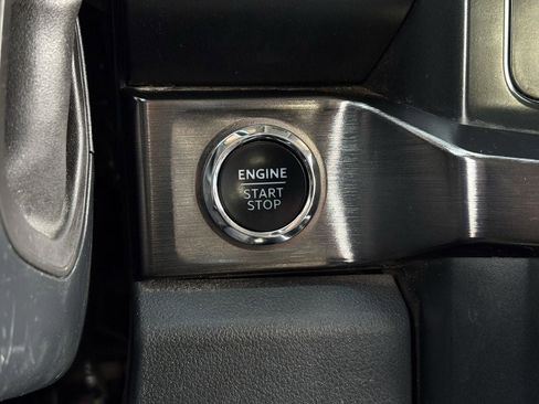 Used 2023 Ford F250 Lariat w/ Tremor Off-Road Package image 15