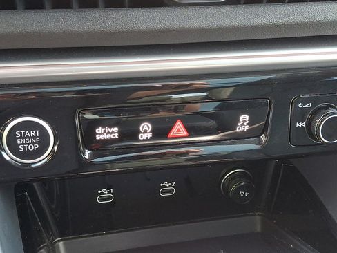 Certified 2025 Audi Q5 Premium w/ Convenience Package AWD/4WD image 16