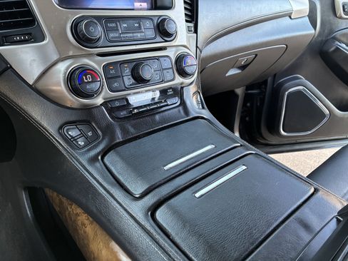 Used 2016 GMC Yukon Denali RWD image 52