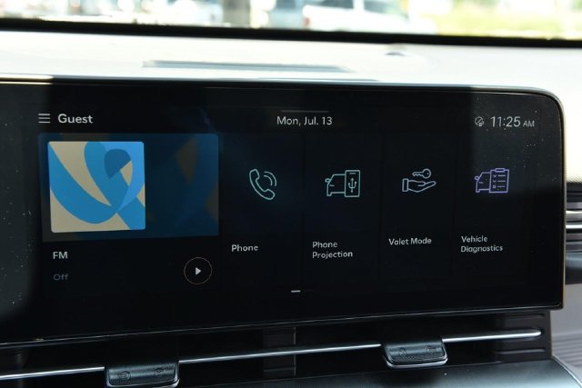 Used 2024 Hyundai Kona SEL FWD image 13