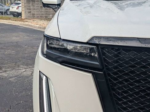 Certified 2021 Cadillac Escalade Sport w/ Driver Assist Tech Package image 9