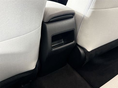 Certified 2020 Toyota Corolla L image 41