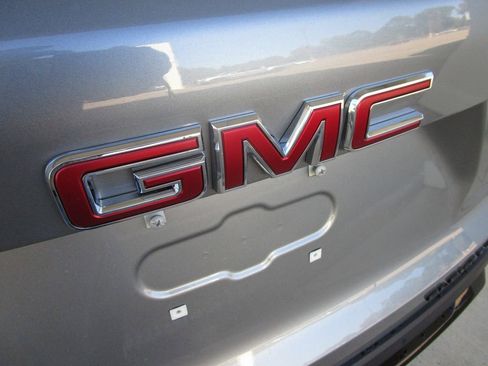 New 2026 GMC Terrain Elevation w/ Elevation Premium Package image 11