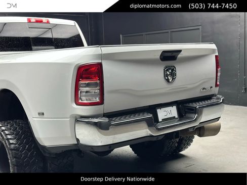 Used 2019 RAM 3500 Tradesman image 15