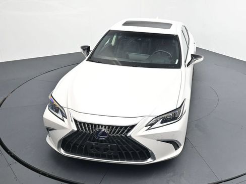 Used 2022 Lexus ES 300h w/ Premium Package FWD image 11