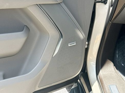 Used 2023 GMC Yukon SLT RWD image 20