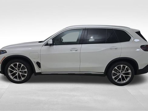 New 2026 BMW X5 xDrive50e AWD/4WD image 6