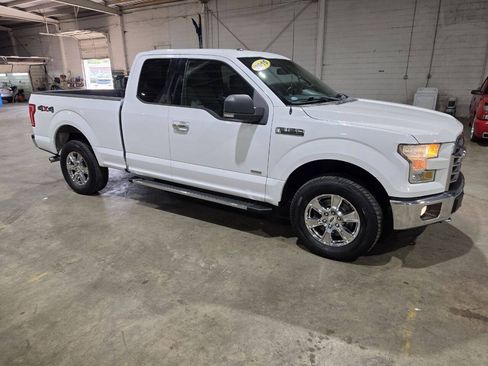 Used 2015 Ford F150 XLT w/ Equipment Group 302A Luxury AWD/4WD image 19