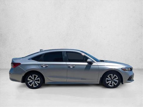 Used 2023 Honda Civic LX image 4