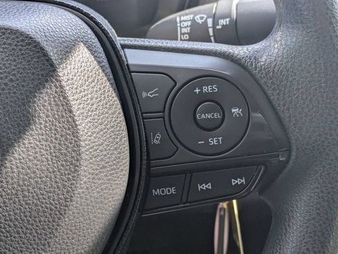 Used 2021 Toyota Corolla LE FWD image 24