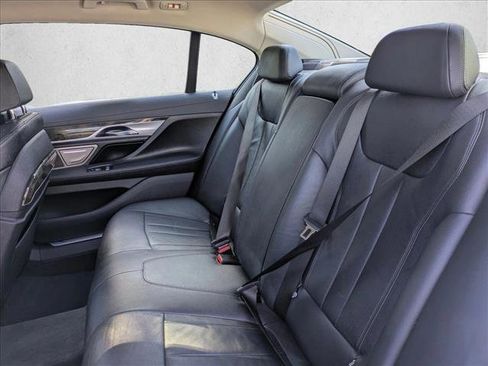 Used 2020 BMW 740i 740i image 19