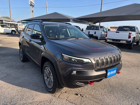 Used 2022 Jeep Cherokee Trailhawk w/ Premium Leather Package image 3
