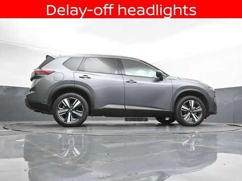 Used 2024 Nissan Rogue SL AWD/4WD image 42