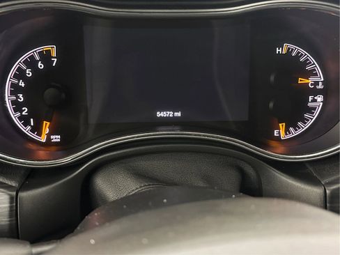 Used 2020 Jeep Grand Cherokee Altitude image 23