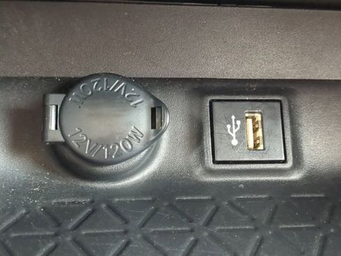 Used 2023 Toyota RAV4 XLE image 25