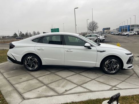 New 2026 Hyundai Sonata SEL FWD image 6
