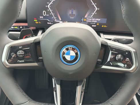 New 2027 BMW i5 eDrive40 w/ M Sport Package RWD image 10