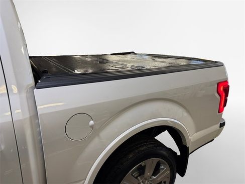 Used 2017 Ford F150 Limited image 25
