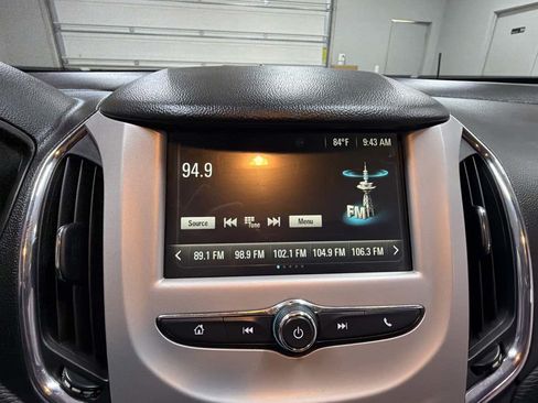Used 2016 Chevrolet Cruze LS FWD image 18