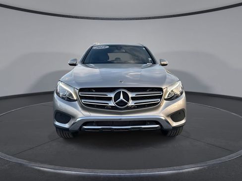 Used 2019 Mercedes-Benz GLC 300 4MATIC image 19