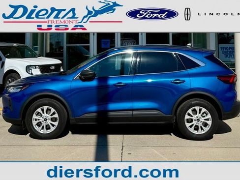 Certified 2023 Ford Escape Active AWD/4WD image 1