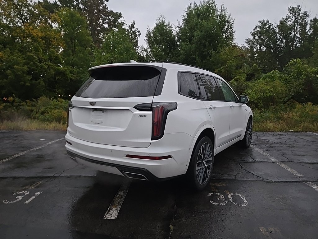 Certified 2023 Cadillac XT6 Sport w/ Platinum Package AWD/4WD image 7