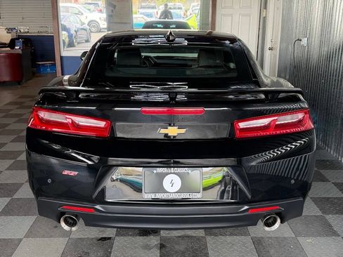 Used 2018 Chevrolet Camaro SS RWD image 6