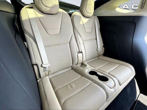 Used 2016 Tesla Model X 90D image 28