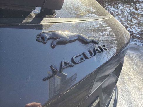 Used 2023 Jaguar F-PACE S image 33