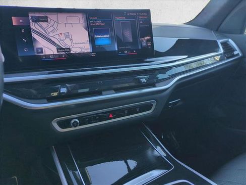 Used 2023 BMW X7 xDrive40i w/ M Sport Package AWD/4WD image 15