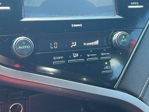 Certified 2020 Toyota Camry SE AWD/4WD image 34