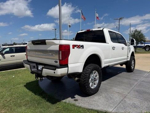Used 2022 Ford F250 Platinum w/ FX4 Off-Road Package AWD/4WD image 6