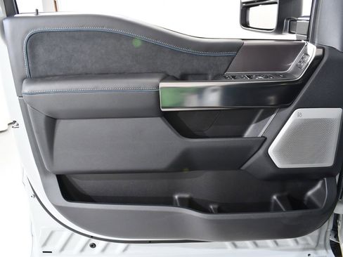 New 2026 Ford F250 Platinum image 25