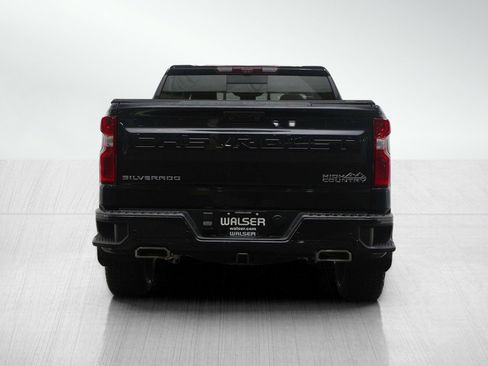 Used 2023 Chevrolet Silverado 1500 High Country w/ Technology Package image 4
