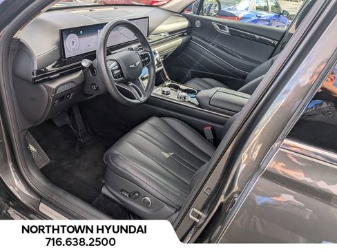 Used 2025 Genesis GV80 2.5T Standard image 5