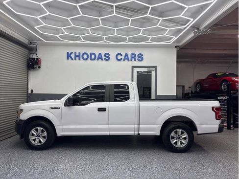 Used 2018 Ford F150 XL w/ Equipment Group 101A Mid RWD image 1